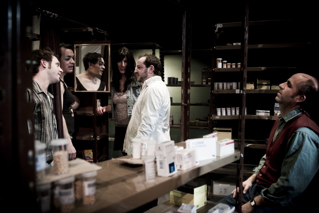 Fotografía de prensa de Viejo Solo Y Puto.Dirección Sergio Boris.